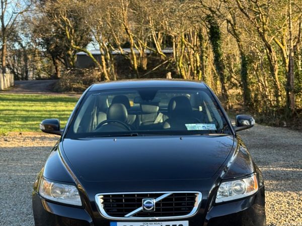 Volvo S40 Saloon, Diesel, 2008, Black