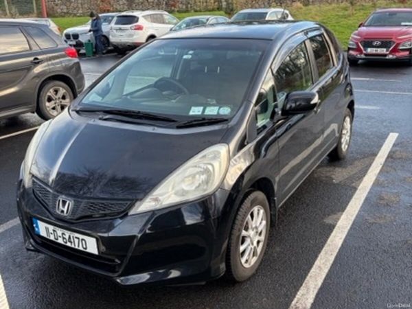 Honda Fit Hatchback, Petrol, 2011, Black