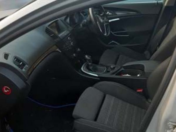 Vauxhall Insignia Estate, Diesel, 2010, Silver