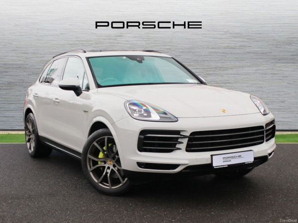 Porsche Cayenne SUV, Petrol Plug-in Hybrid, 2022, Grey