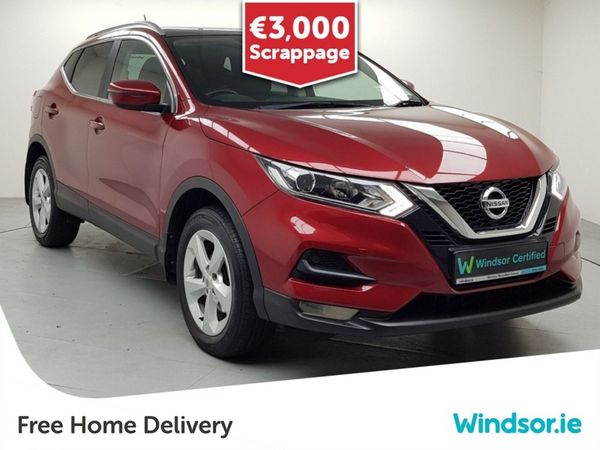 Nissan Qashqai MPV, Petrol, 2021, Red