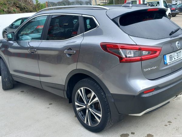 Nissan Qashqai MPV, Petrol, 2018, Grey