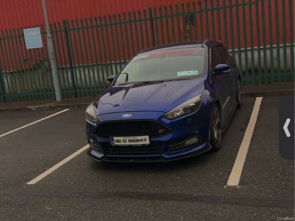 Ford Focus Hatchback, Diesel, 2016, Blue