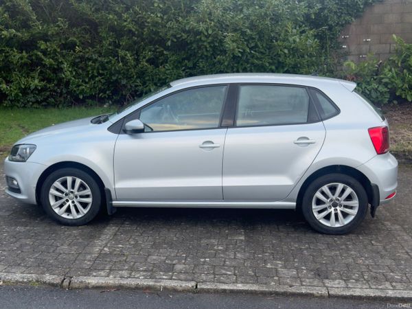 Volkswagen Polo Hatchback, Petrol, 2015, Silver