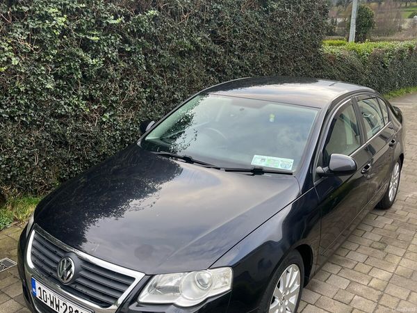 Volkswagen Passat Saloon, Diesel, 2010, Black