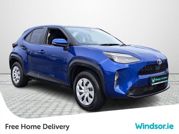 Toyota Yaris Cross SUV, Petrol Hybrid, 2022, Navy