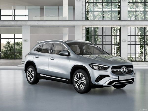 Mercedes-Benz GLA SUV, Diesel Hybrid, 2026, 