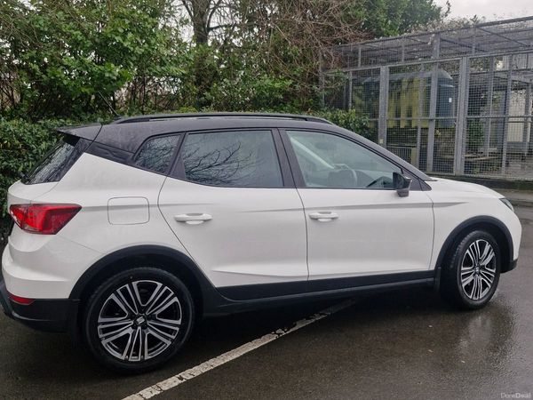 SEAT Arona SUV, Petrol, 2022, White