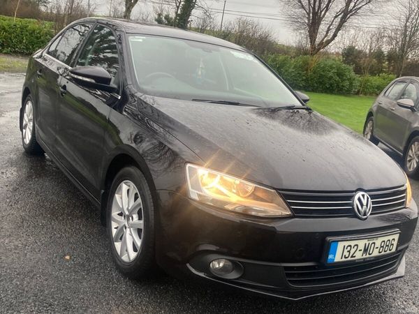 Volkswagen Jetta Saloon, Diesel, 2013, Black