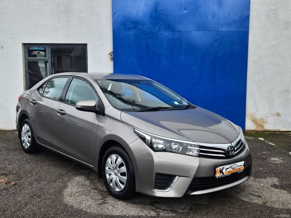 Toyota Corolla Saloon, Diesel, 2014, Bronze