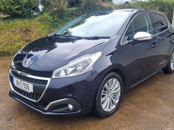 Peugeot 208 Hatchback, Petrol, 2018, Blue