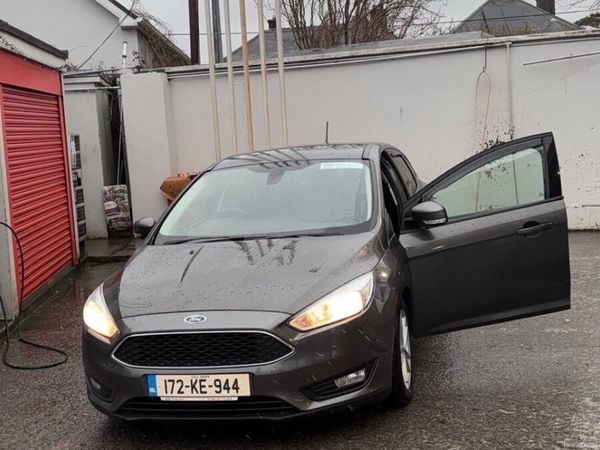 Ford Focus Hatchback, Diesel, 2017, Grey