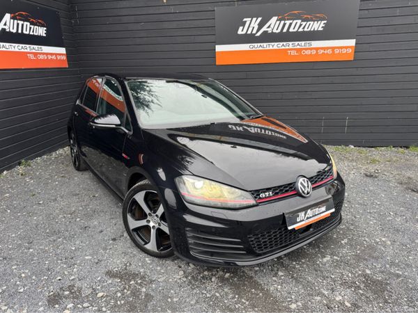 Volkswagen Golf Hatchback, Petrol, 2014, Black