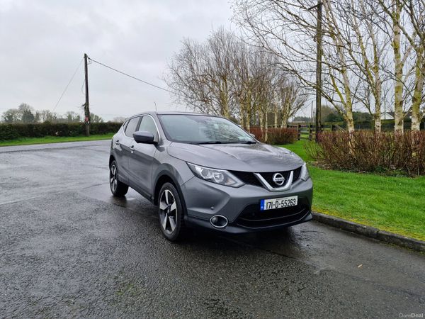 Nissan Qashqai SUV, Diesel, 2017, Grey