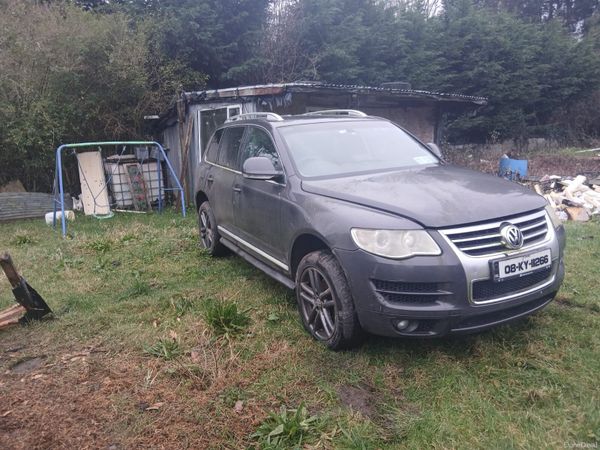 Volkswagen Touareg SUV, Diesel, 2006, Silver