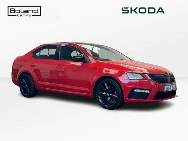 Skoda Octavia Saloon, Diesel, 2018, Red