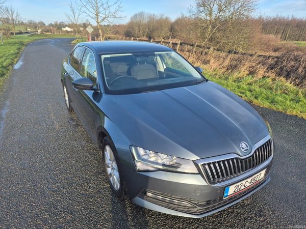 Skoda Superb Saloon, Diesel, 2021, Grey