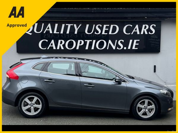Volvo V40 Hatchback, Diesel, 2014, Grey