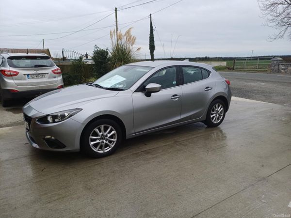 Mazda Mazda3 Hatchback, Diesel, 2016, Silver