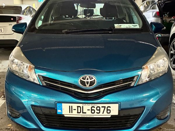 Toyota Yaris Hatchback, Petrol, 2011, Green