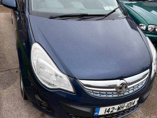 Vauxhall Corsa Hatchback, Petrol, 2014, Blue