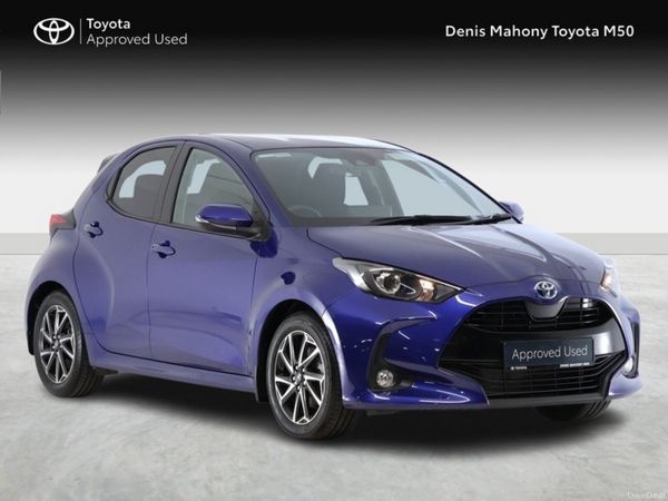 Toyota Yaris Hatchback, Petrol Hybrid, 2023, Blue
