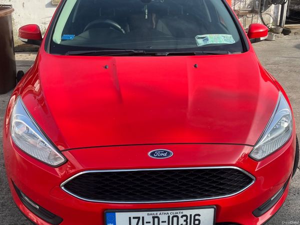 Ford Focus Hatchback, Diesel, 2017, Red