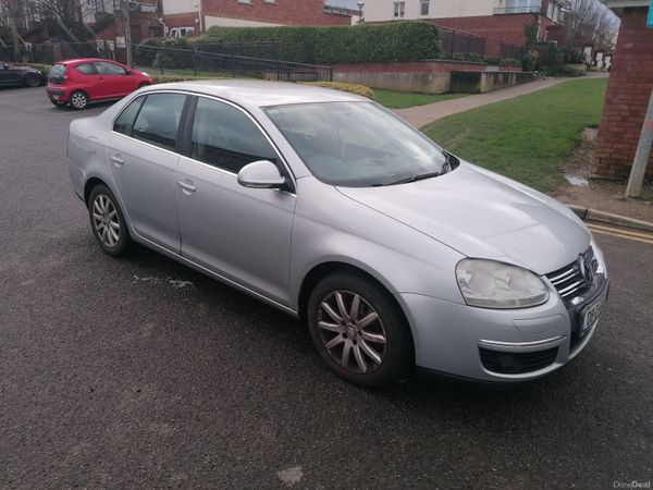 Volkswagen Jetta Saloon, Petrol, 2008, Silver