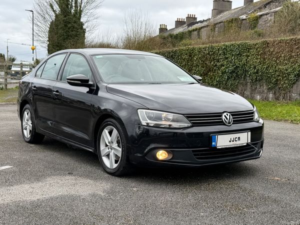 Volkswagen Jetta Saloon, Diesel, 2012, Black