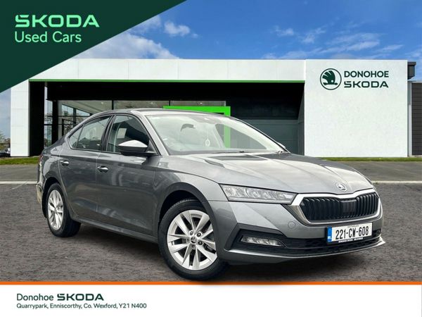 Skoda Octavia Saloon, Diesel, 2022, Grey