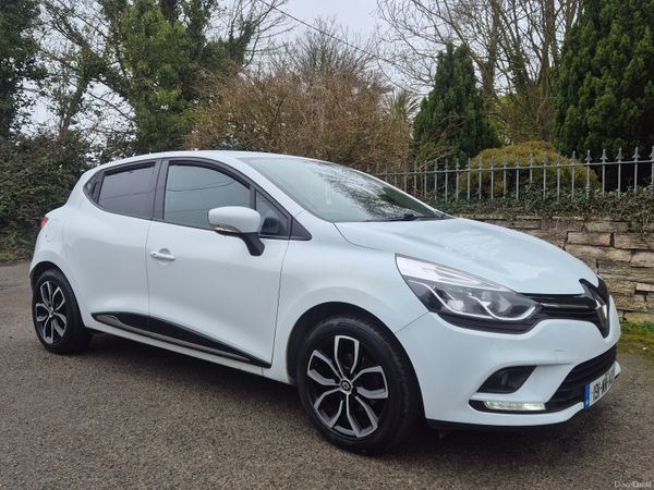 Renault Clio Hatchback, Petrol, 2019, White