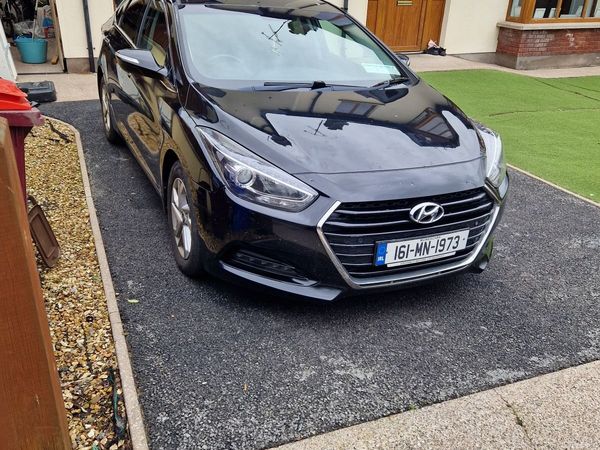 Hyundai i40 Saloon, Diesel, 2016, Black