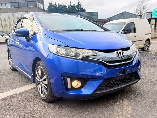 Honda Fit Hatchback, Petrol Hybrid, 2014, Blue