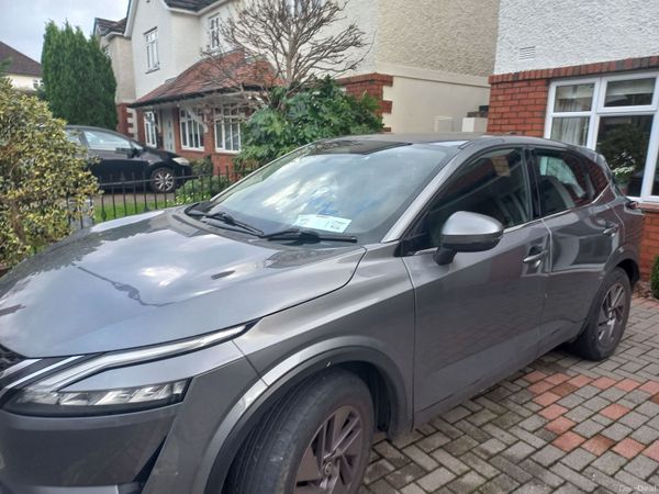 Nissan Qashqai MPV, Petrol, 2022, Grey