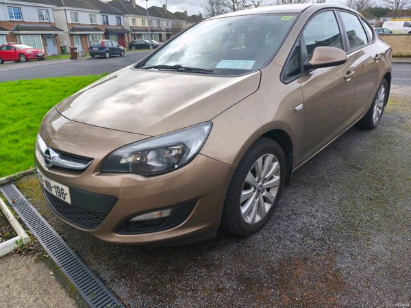 Opel Astra Saloon, Diesel, 2014, Bronze
