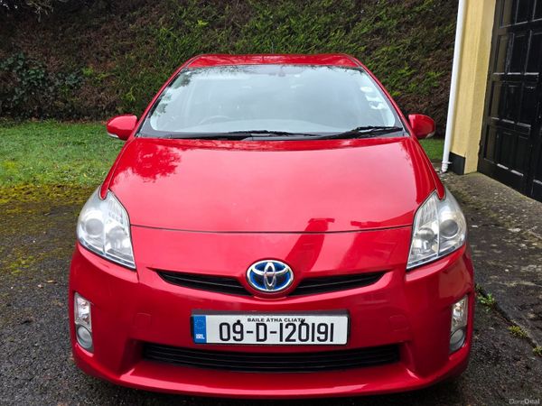 Toyota Prius Hatchback, Petrol Hybrid, 2009, Red