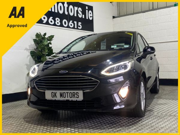 Ford Fiesta Hatchback, Petrol, 2018, Black
