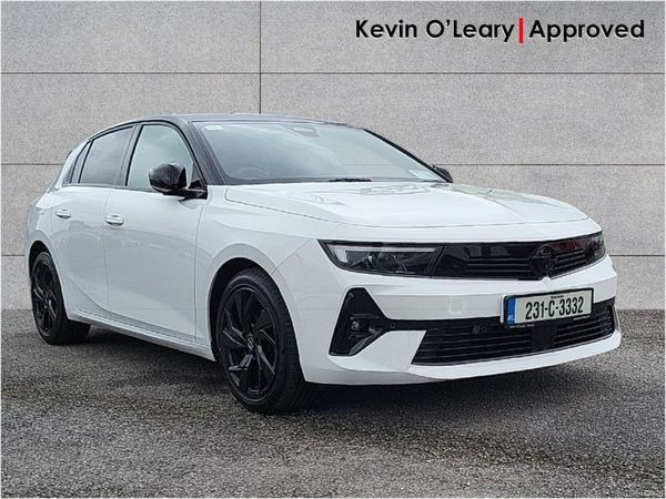 Opel Astra Hatchback, Petrol, 2023, White