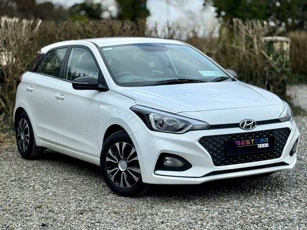 Hyundai i20 Hatchback, Petrol, 2019, White