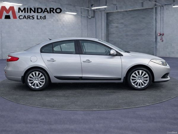 Renault Fluence Saloon, Diesel, 2016, Silver