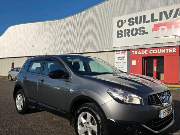 Nissan Qashqai Hatchback, Diesel, 2011, Grey