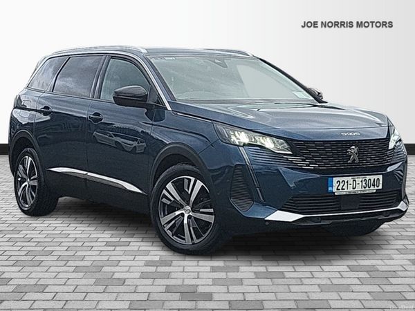 Peugeot 5008 MPV, Diesel, 2022, Blue