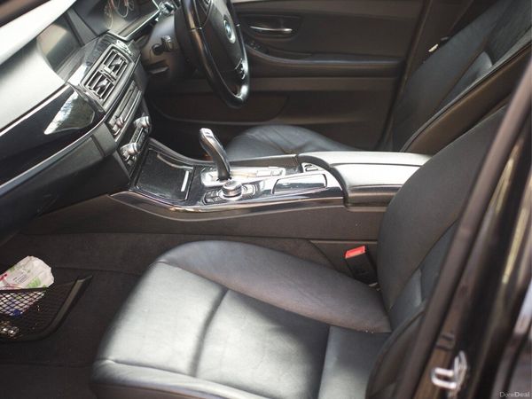 BMW 5-Series Saloon, Diesel, 2010, Grey