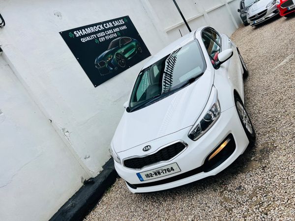 Kia Ceed Hatchback, Diesel, 2016, White