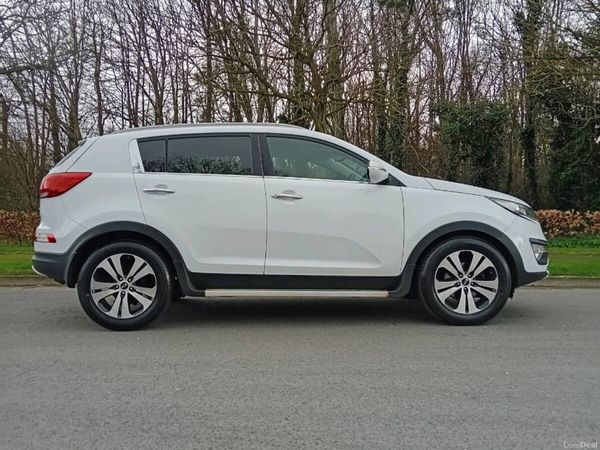Kia Sportage SUV, Diesel, 2015, White