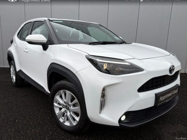 Toyota Yaris Cross Hatchback, Petrol Hybrid, 2024, White