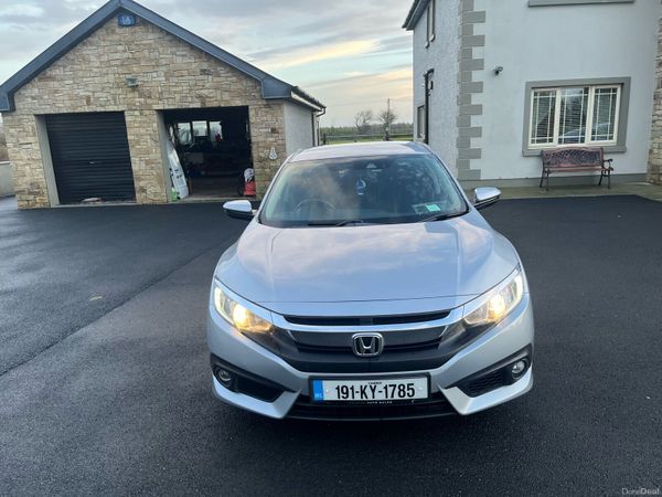 Honda Civic Saloon, Diesel, 2019, Grey
