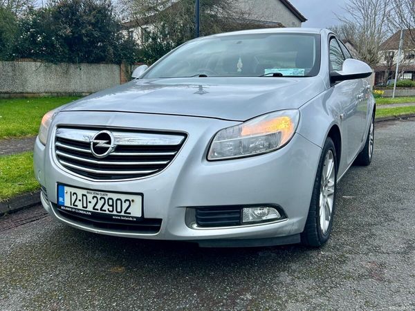 Opel Insignia Saloon, Diesel, 2012, Silver