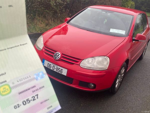 Volkswagen Golf Hatchback, Petrol, 2006, Red
