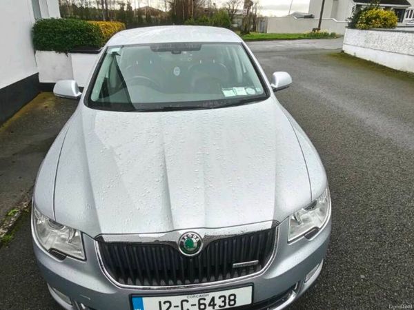 Skoda Superb Saloon, Diesel, 2012, Silver